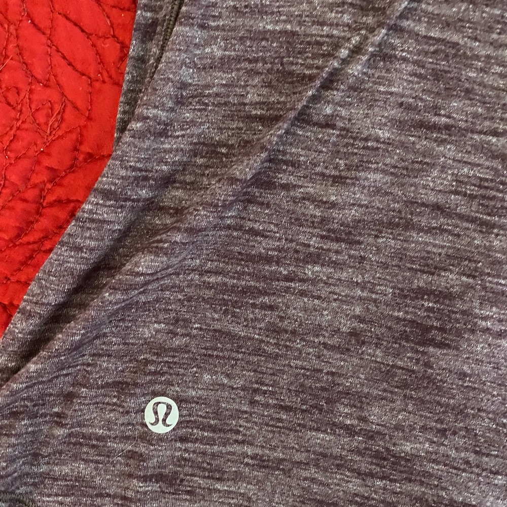 Lululemon top